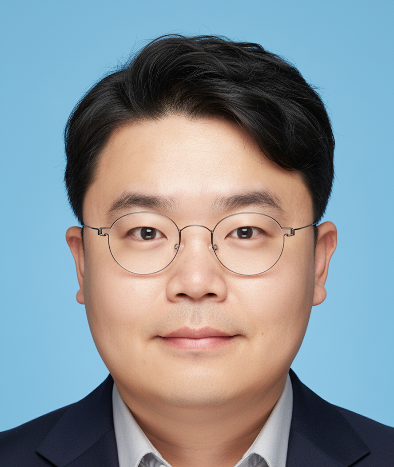 Heetak Lee